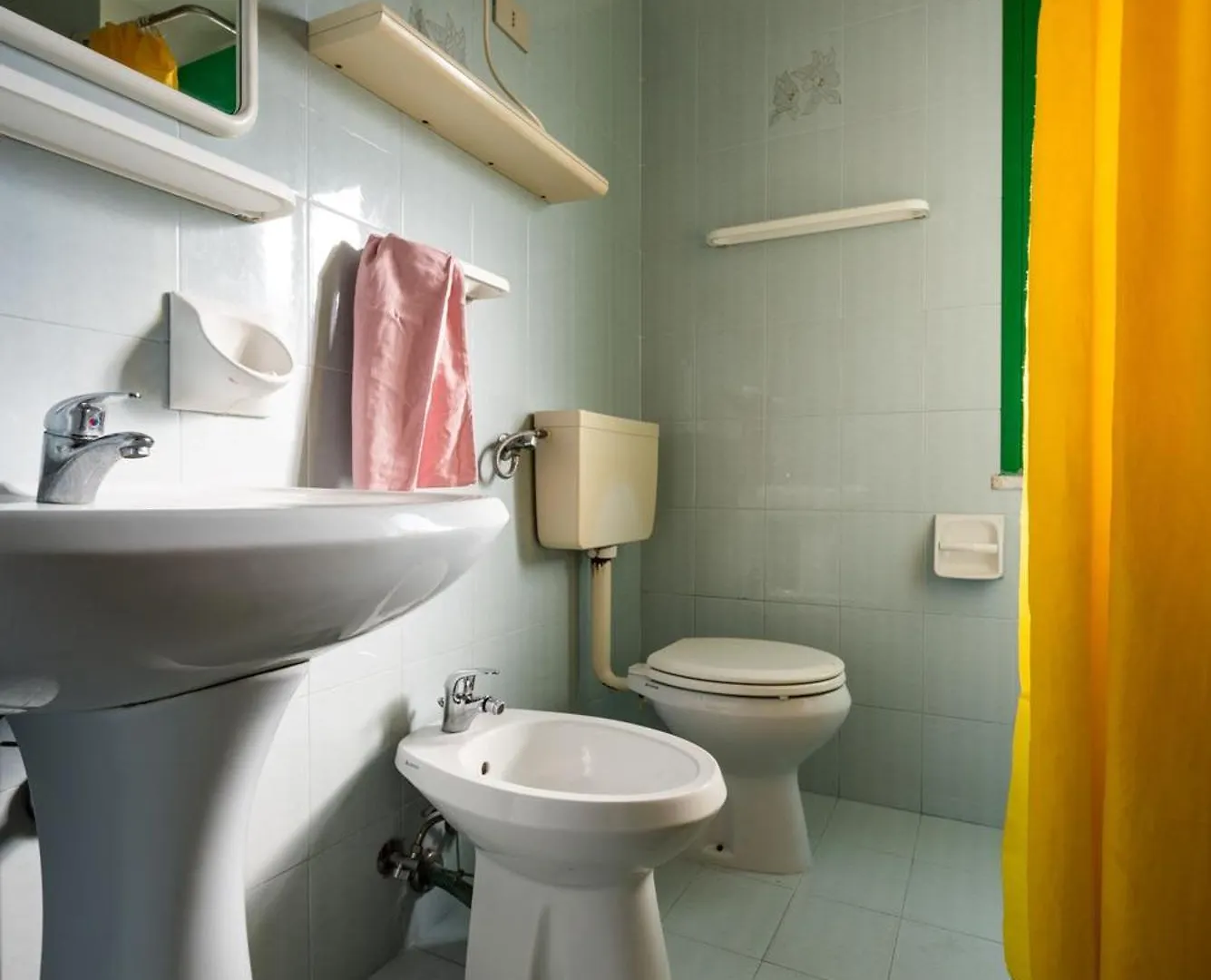 Warm And Bright Apartment In Bibione Near The Sea