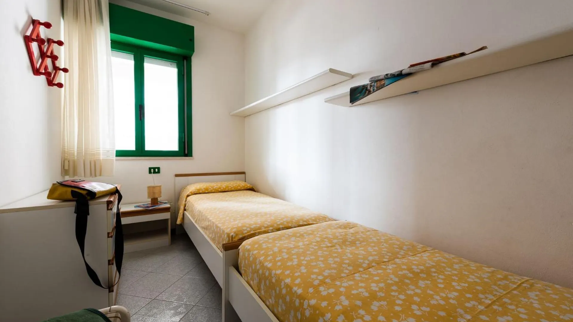 Warm And Bright Apartment In Bibione Near The Sea