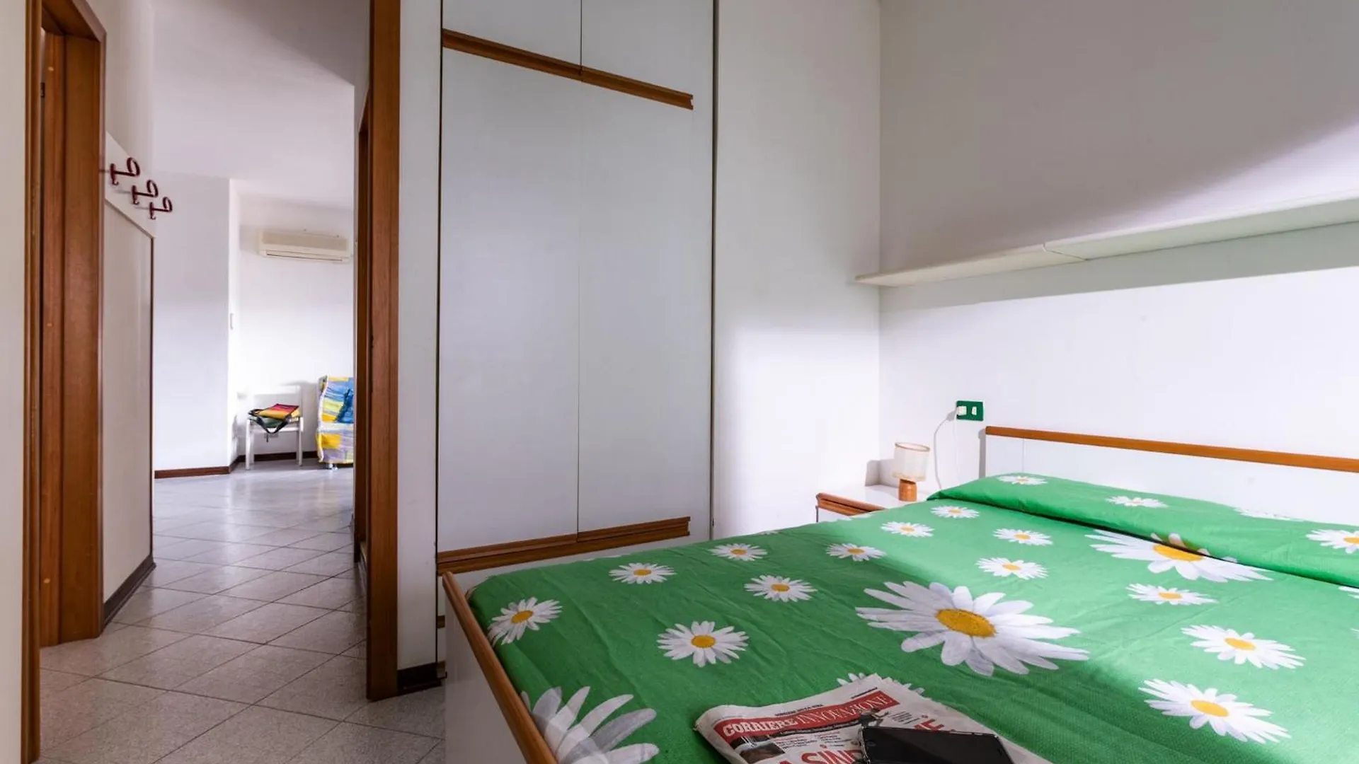 Warm And Bright Apartment In Bibione Near The Sea Italy